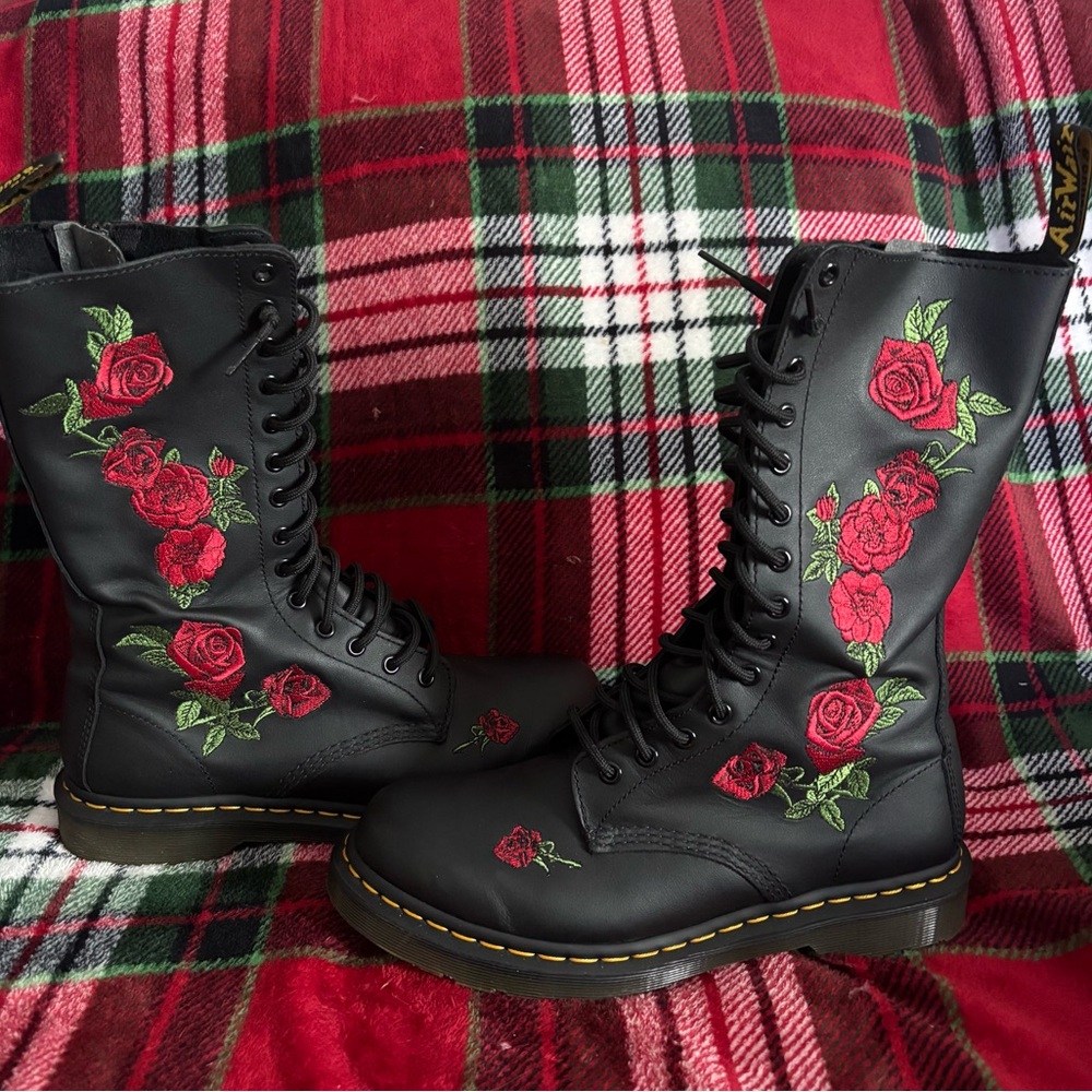 Dr. Martens 1914 Vonda Boots